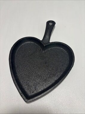 Target Black Heart-Shaped Cast Iron Skillet